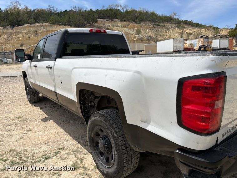 image for item ED5173 2016 Chevrolet Silverado 2500HD Crew Cab pickup truck