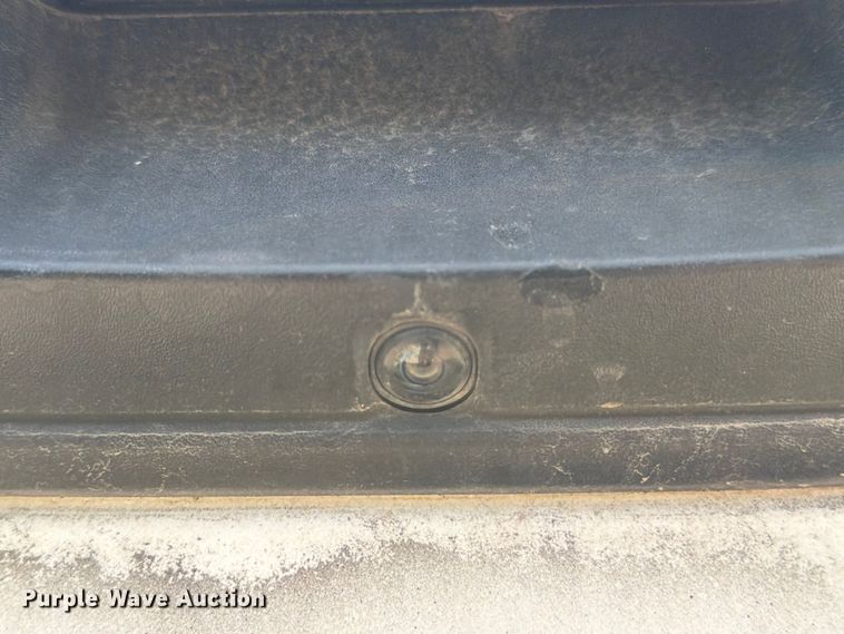 image for item ED5173 2016 Chevrolet Silverado 2500HD Crew Cab pickup truck