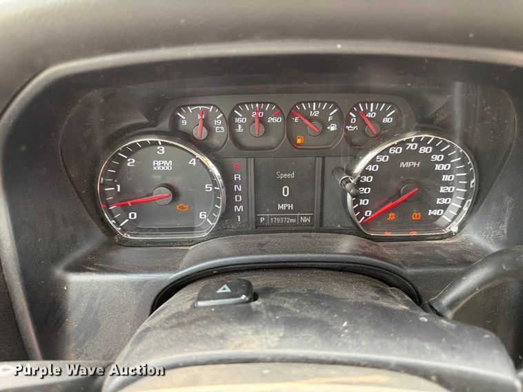 image for item ED5173 2016 Chevrolet Silverado 2500HD Crew Cab pickup truck