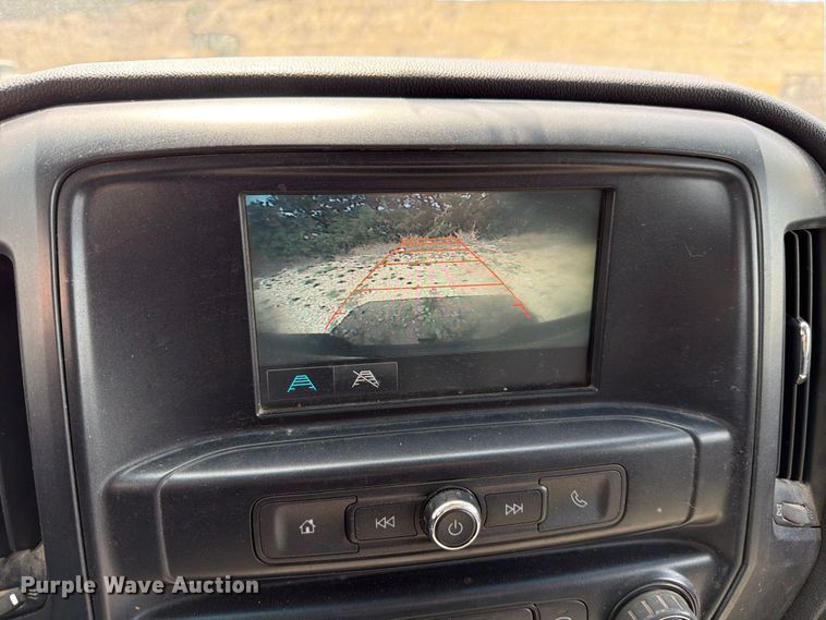 image for item ED5173 2016 Chevrolet Silverado 2500HD Crew Cab pickup truck