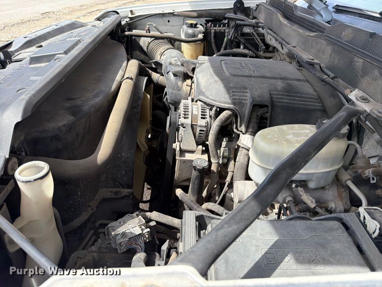 image for item ED5173 2016 Chevrolet Silverado 2500HD Crew Cab pickup truck