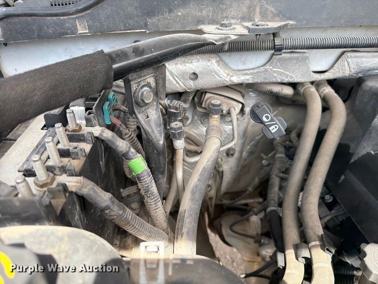 image for item ED5173 2016 Chevrolet Silverado 2500HD Crew Cab pickup truck