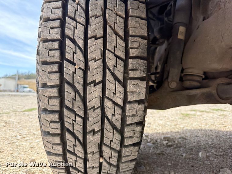 image for item ED5173 2016 Chevrolet Silverado 2500HD Crew Cab pickup truck