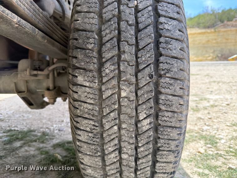 image for item ED5173 2016 Chevrolet Silverado 2500HD Crew Cab pickup truck