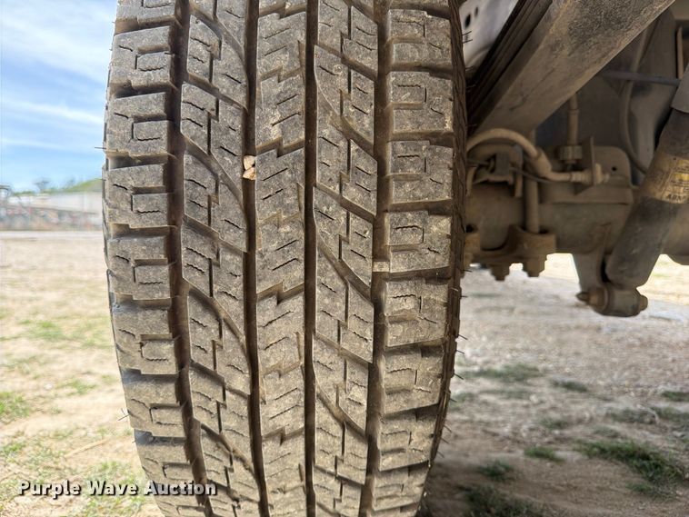 image for item ED5173 2016 Chevrolet Silverado 2500HD Crew Cab pickup truck