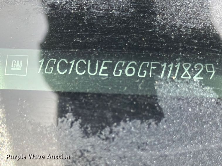 image for item ED5173 2016 Chevrolet Silverado 2500HD Crew Cab pickup truck