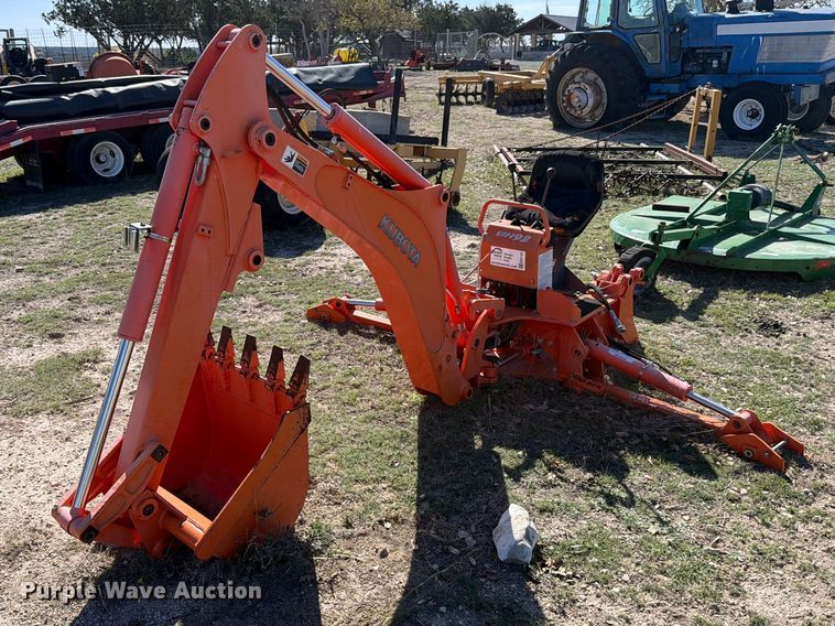 image for item ED5180 Kubota BH92 backhoe attachment