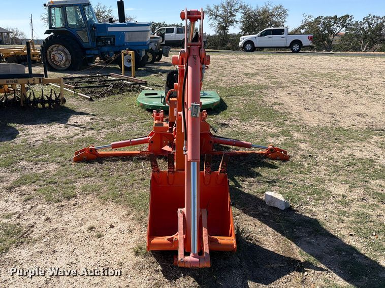 image for item ED5180 Kubota BH92 backhoe attachment