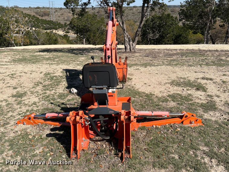 image for item ED5180 Kubota BH92 backhoe attachment