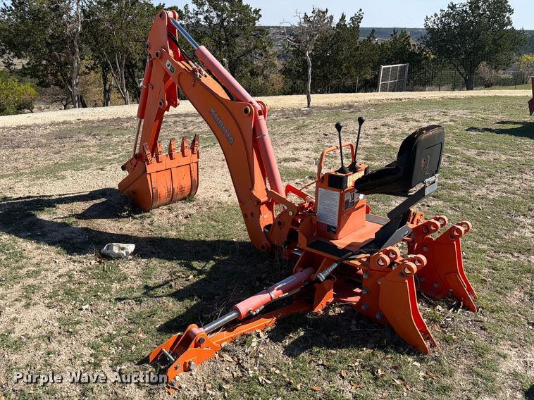 image for item ED5180 Kubota BH92 backhoe attachment