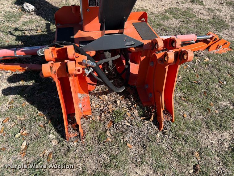 image for item ED5180 Kubota BH92 backhoe attachment
