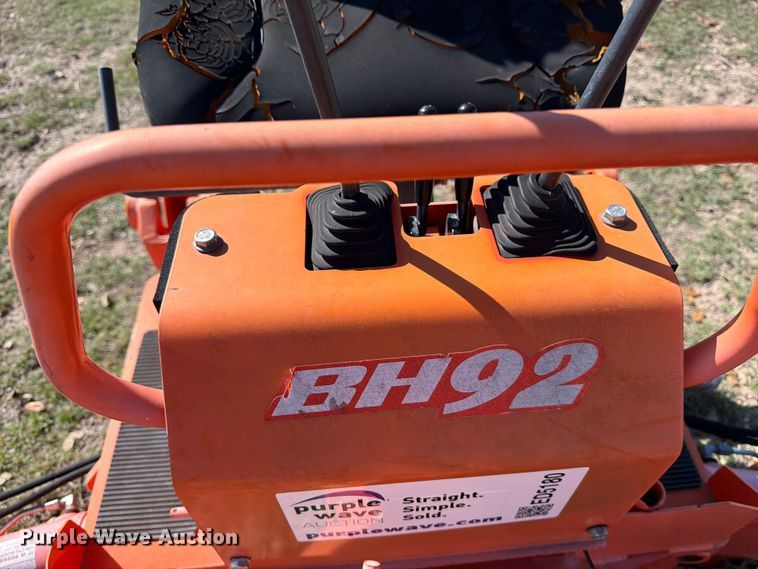 image for item ED5180 Kubota BH92 backhoe attachment