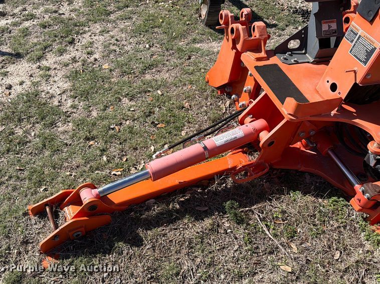 image for item ED5180 Kubota BH92 backhoe attachment