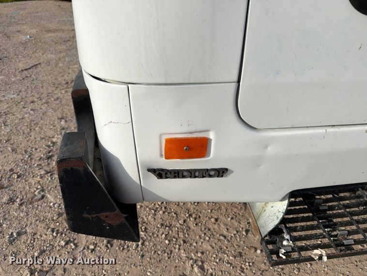 image for item ED5191 2005 Autocar Xpeditor refuse truck