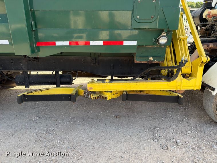 image for item ED5191 2005 Autocar Xpeditor refuse truck