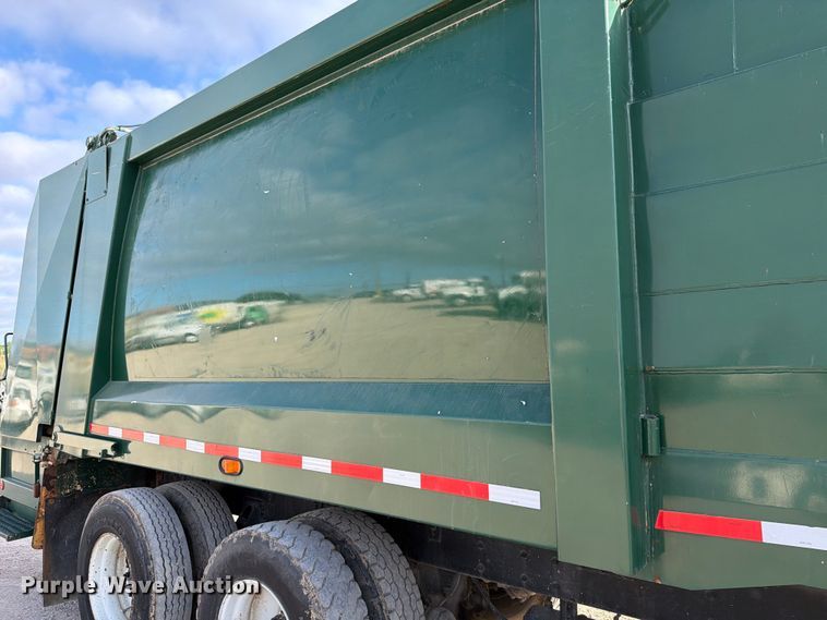 image for item ED5191 2005 Autocar Xpeditor refuse truck