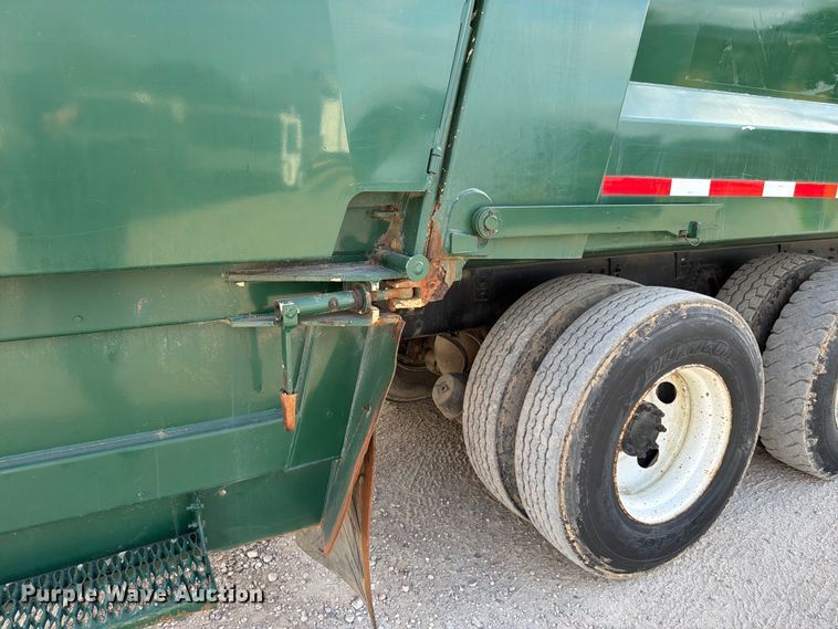 image for item ED5191 2005 Autocar Xpeditor refuse truck