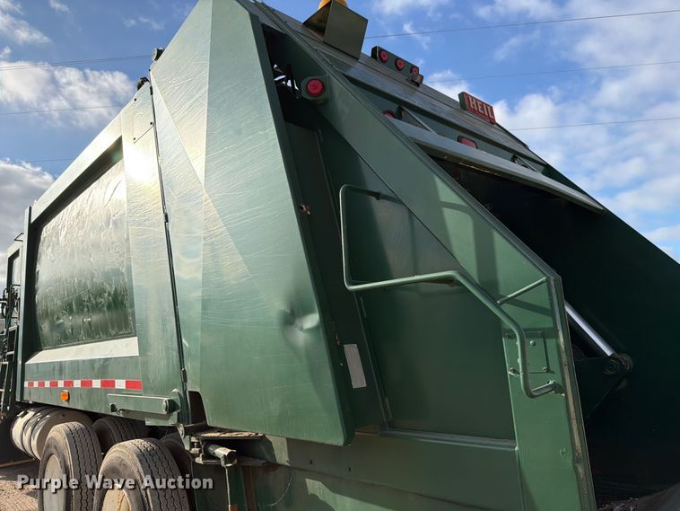 image for item ED5191 2005 Autocar Xpeditor refuse truck