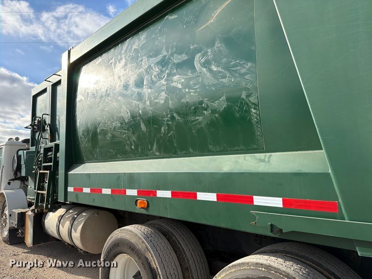 image for item ED5191 2005 Autocar Xpeditor refuse truck