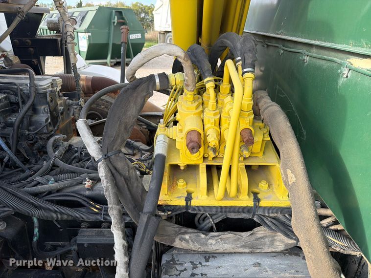 image for item ED5191 2005 Autocar Xpeditor refuse truck