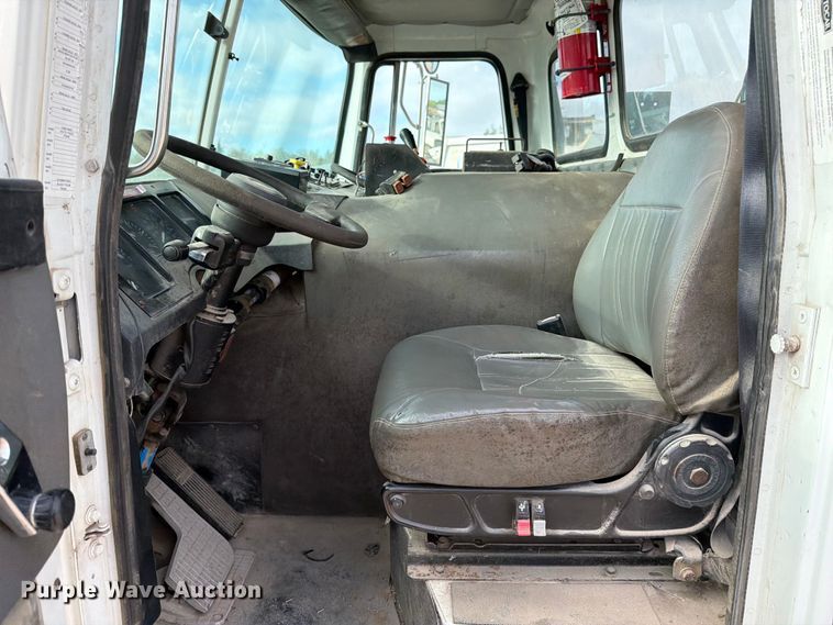 image for item ED5191 2005 Autocar Xpeditor refuse truck