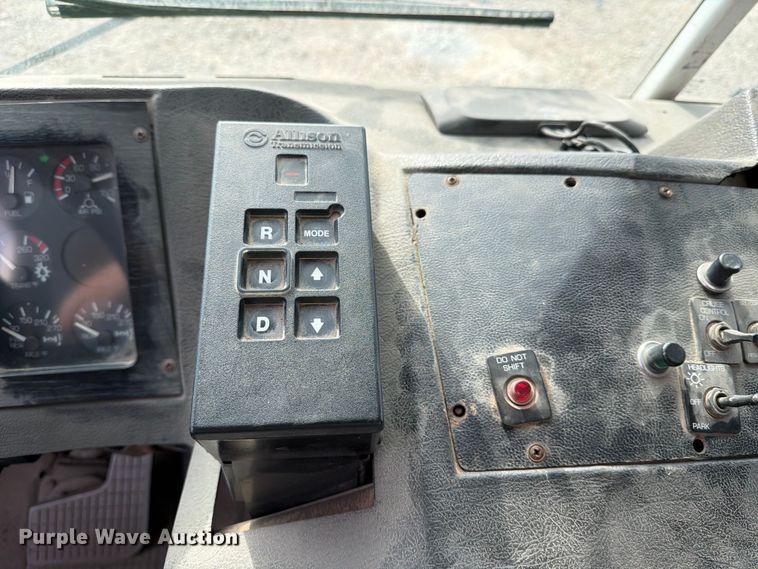 image for item ED5191 2005 Autocar Xpeditor refuse truck