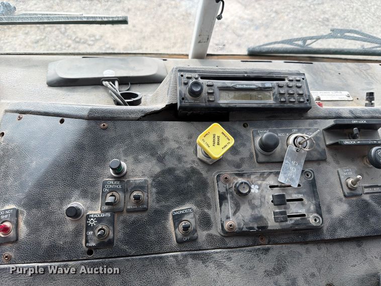 image for item ED5191 2005 Autocar Xpeditor refuse truck