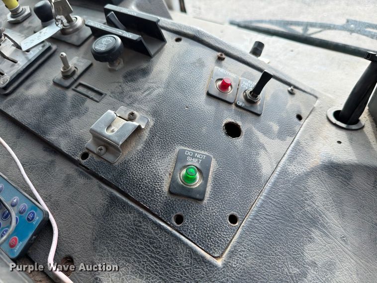 image for item ED5191 2005 Autocar Xpeditor refuse truck