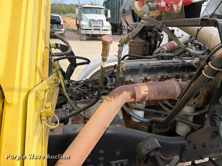 image for item ED5191 2005 Autocar Xpeditor refuse truck