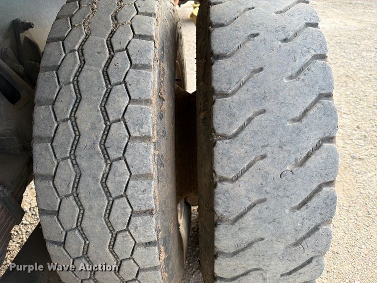 image for item ED5191 2005 Autocar Xpeditor refuse truck