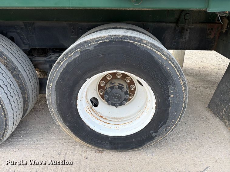 image for item ED5191 2005 Autocar Xpeditor refuse truck