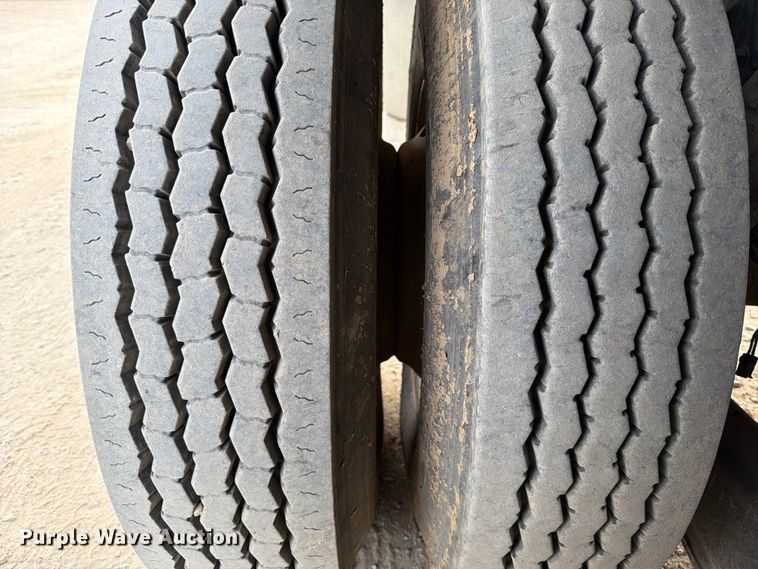 image for item ED5191 2005 Autocar Xpeditor refuse truck