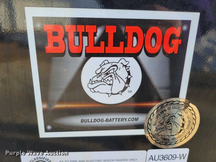 image for item EE0901 2004 Hyster T5Z tow tractor