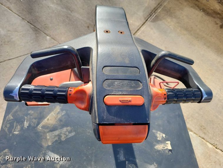 image for item EE0902 Toyota 7TB50 tow tractor