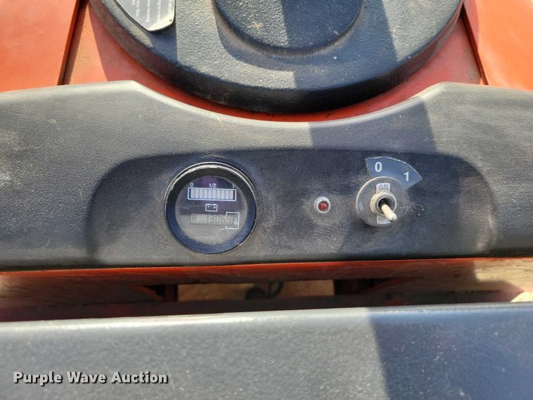 image for item EE0902 Toyota 7TB50 tow tractor