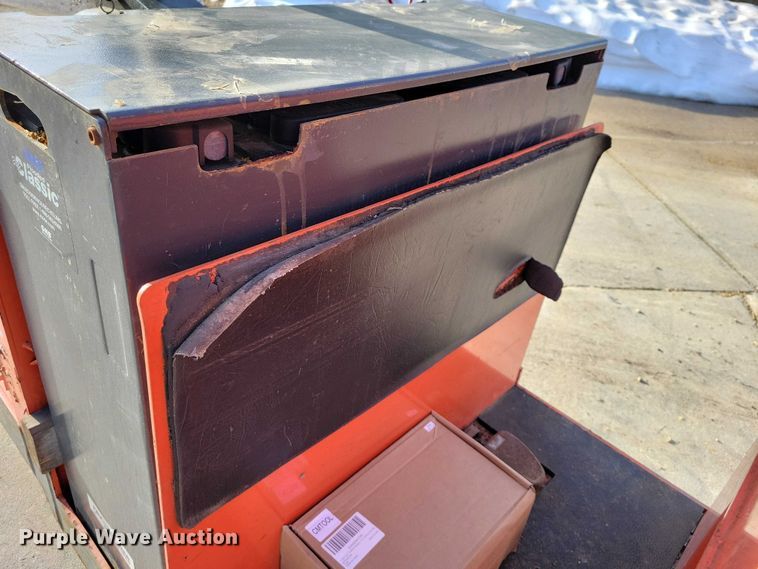 image for item EE0902 Toyota 7TB50 tow tractor