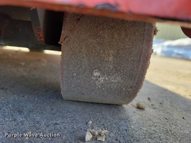 image for item EE0902 Toyota 7TB50 tow tractor