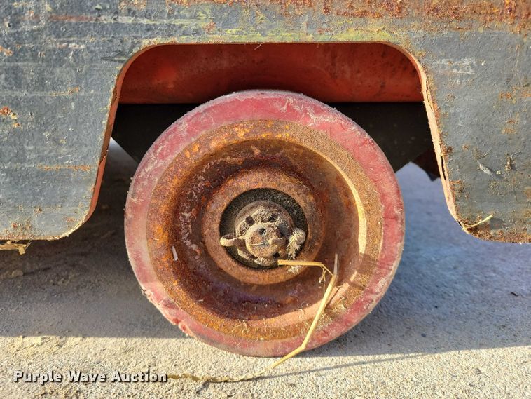 image for item EE0902 Toyota 7TB50 tow tractor