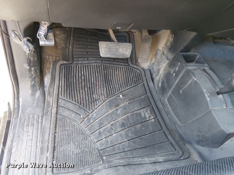 image for item EE5160 2019 Chevrolet Silverado 2500HD Ext. Cab pickup truck