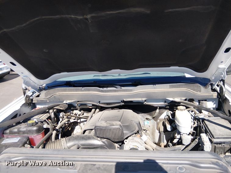 image for item EE5160 2019 Chevrolet Silverado 2500HD Ext. Cab pickup truck