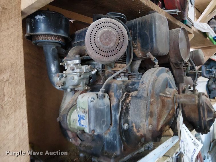 image for item EE5214 (4) Wisconsin air cooled engines