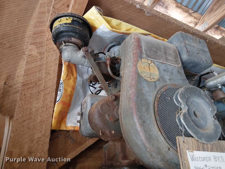 image for item EE5215 (4) Wisconsin air cooled engines