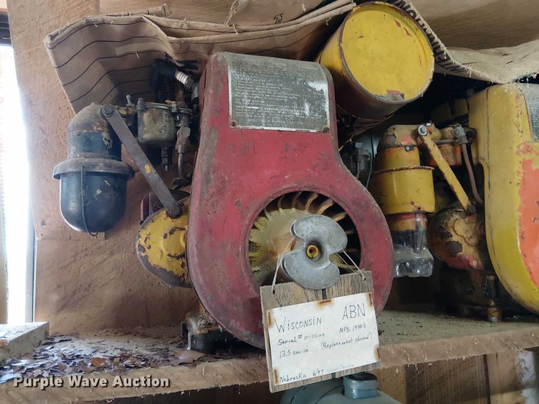 image for item EE5216 (5) Wisconsin air cooled engines