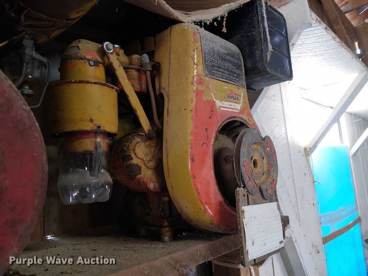 image for item EE5216 (5) Wisconsin air cooled engines