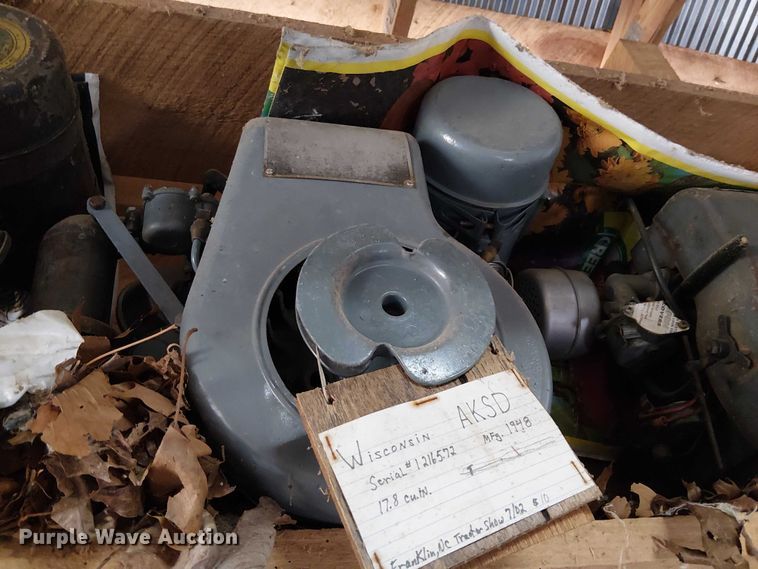 image for item EE5216 (5) Wisconsin air cooled engines