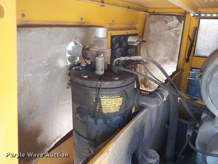 image for item EE5229 1997 Atlas Copco XAS90 air compressor