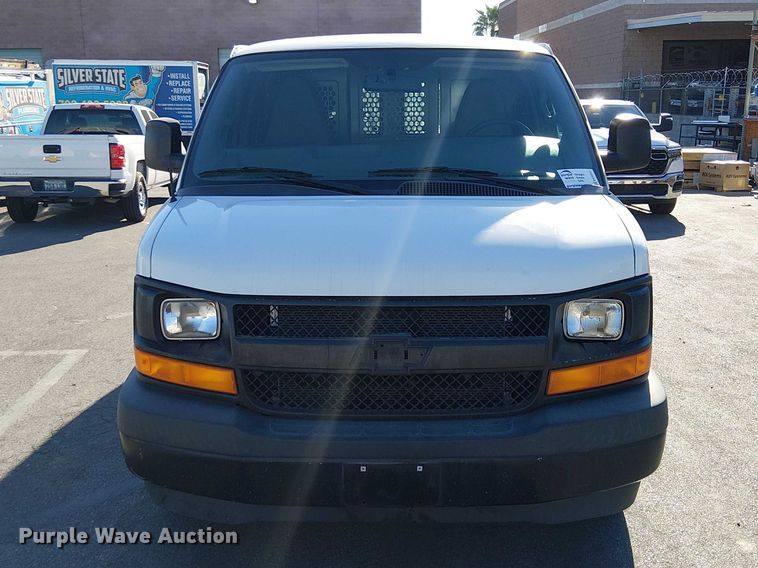 image for item EE5231 2017 Chevrolet Express 2500 van
