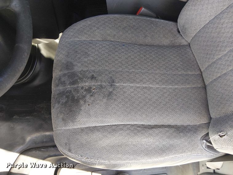 image for item EE5231 2017 Chevrolet Express 2500 van