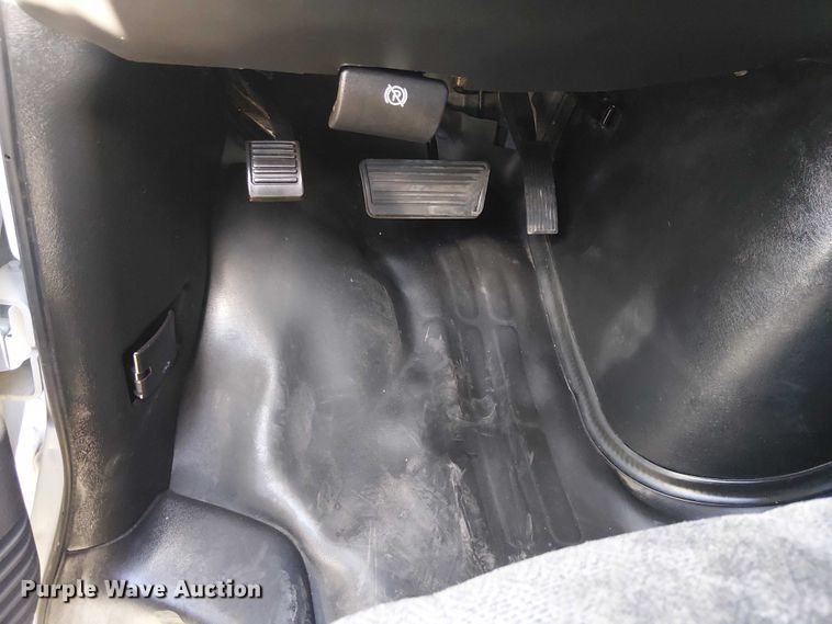 image for item EE5231 2017 Chevrolet Express 2500 van