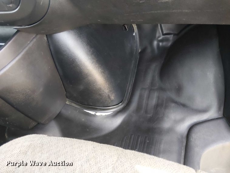 image for item EE5231 2017 Chevrolet Express 2500 van